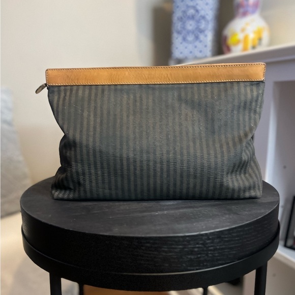 Vintage Fendi clutch - Picture 4 of 8